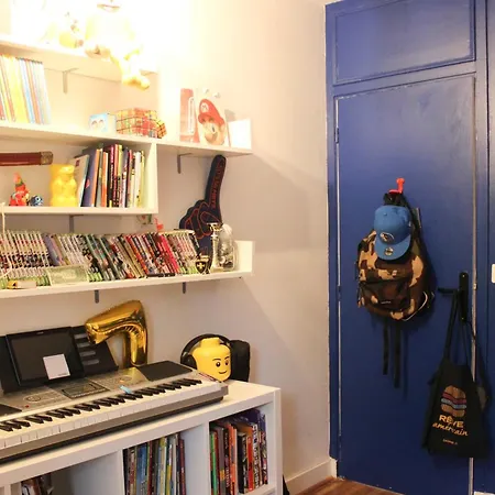 Apartament Nice Spacious Nest Close To Paris